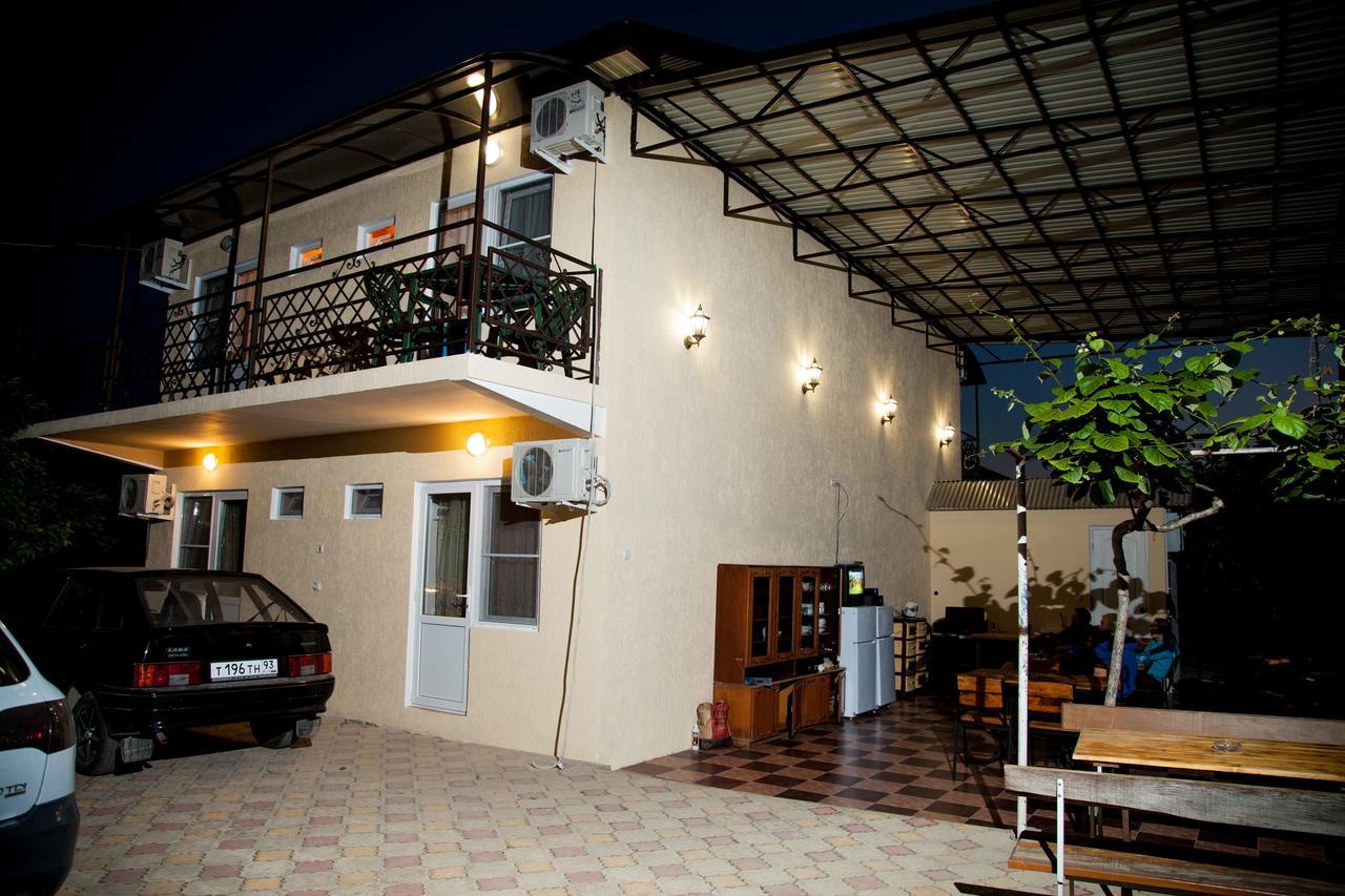 Palma Hotel Alakhadze Bagian luar foto